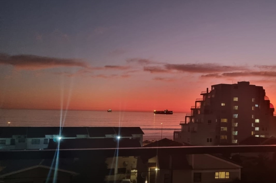 1 Bedroom Property for Sale in Beachfront Western Cape